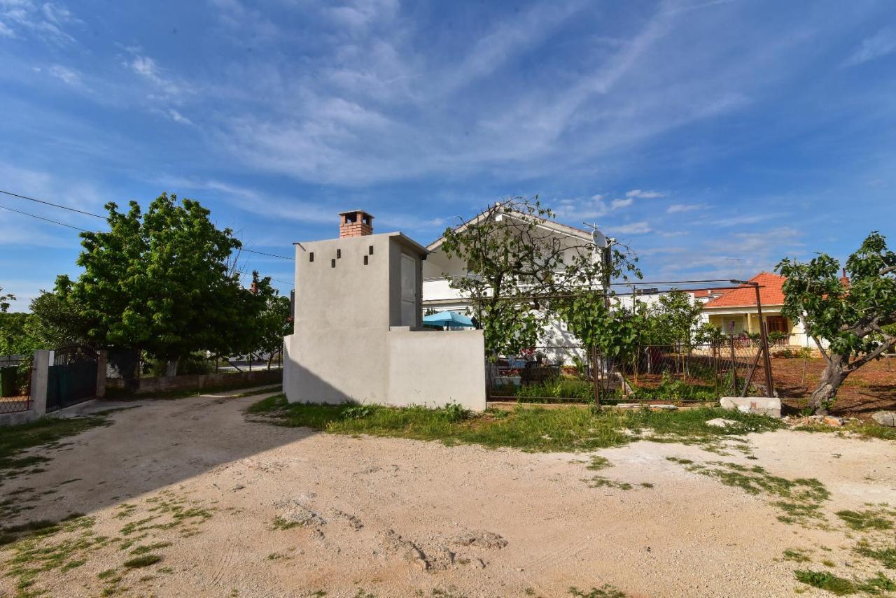 Ferienwohnung Nena Sukošan Exterior foto