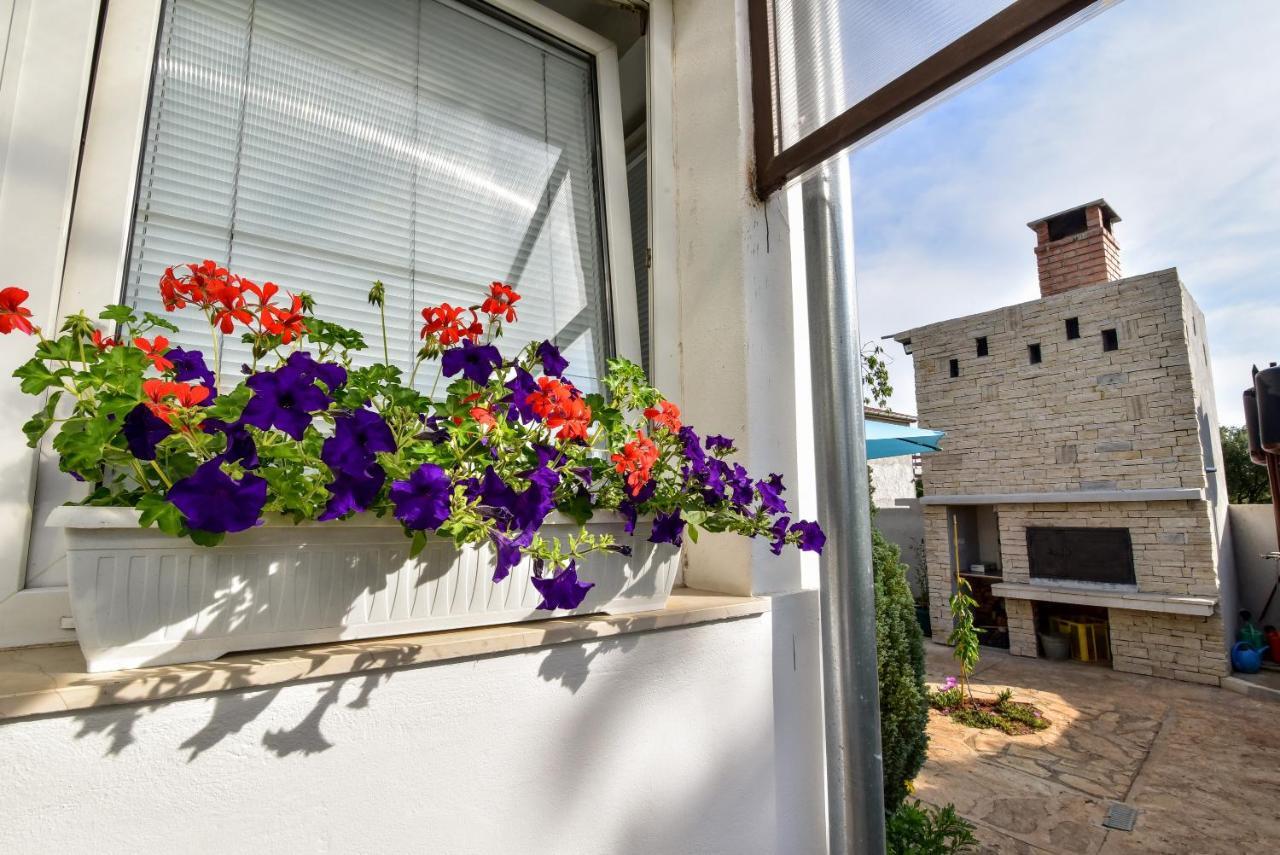 Ferienwohnung Nena Sukošan Exterior foto