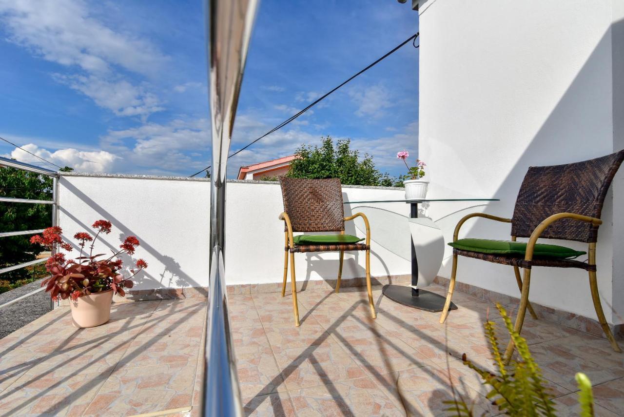 Ferienwohnung Nena Sukošan Exterior foto