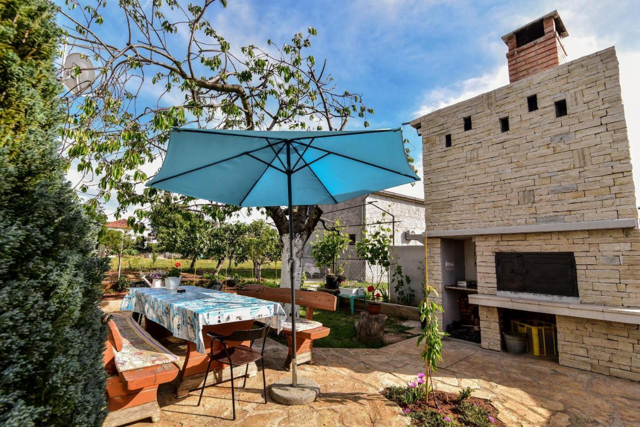 Ferienwohnung Nena Sukošan Exterior foto