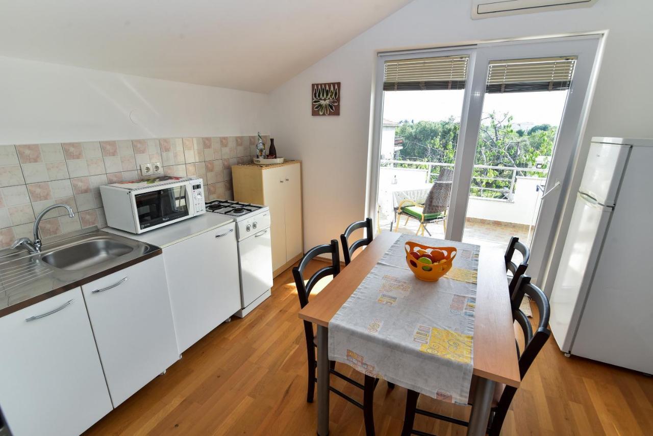 Ferienwohnung Nena Sukošan Exterior foto